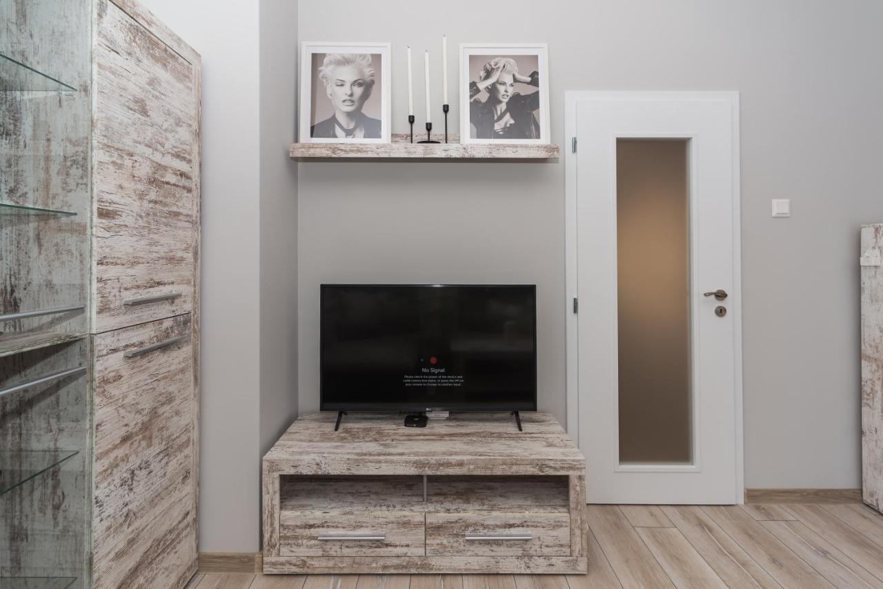 Fashionable 1Bd Flat In The Centre Of Plovdiv Apartment ภายนอก รูปภาพ